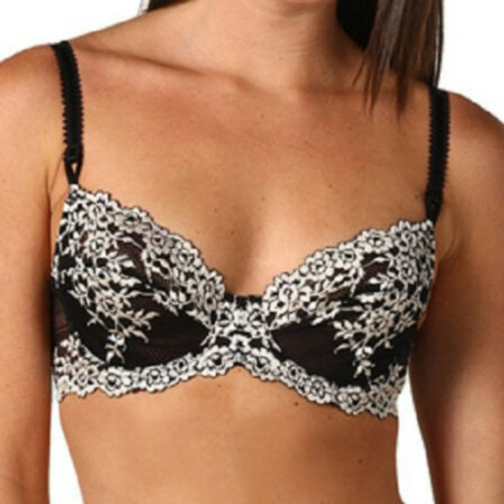 Wacoal Embrace Lace Underwire Bra Black/White